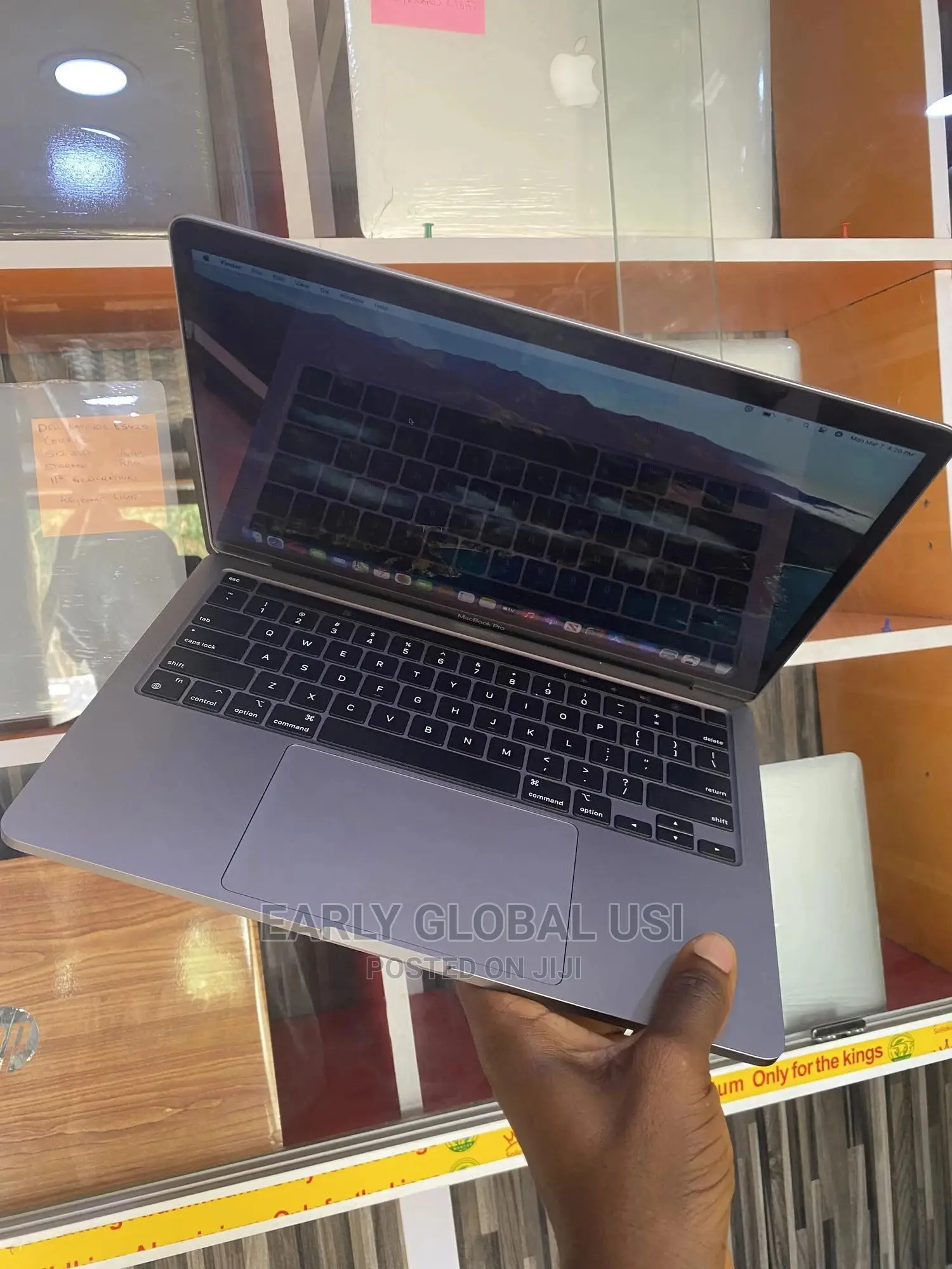 Laptop Apple MacBook Pro 2020 M1 8GB Apple M1 SSD 256GB