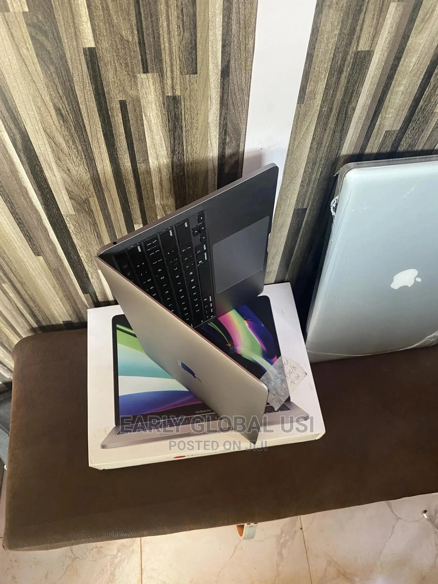 Laptop Apple MacBook Pro 2020 M1 8GB Apple M1 SSD 256GB