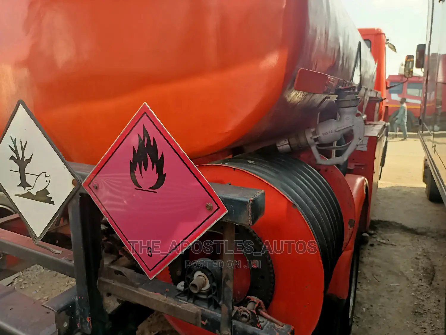 Diesel Tanker Mercedes Benz