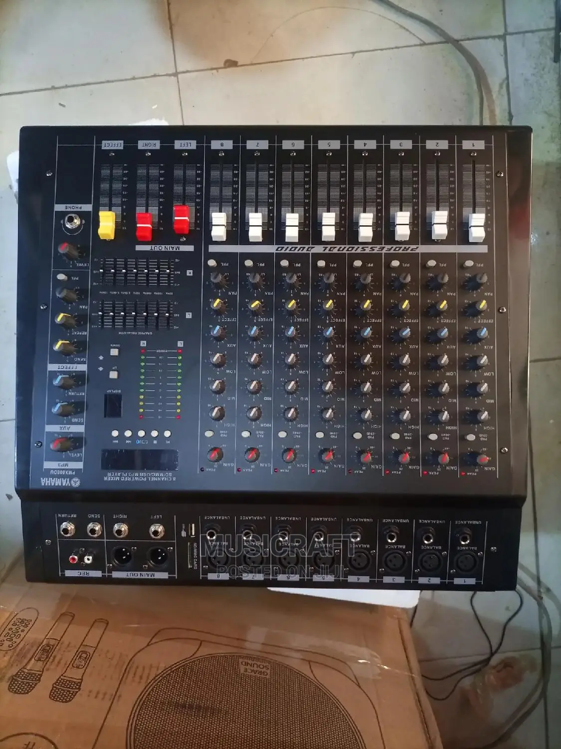 Yamaha 8 Channels Powered Mixer