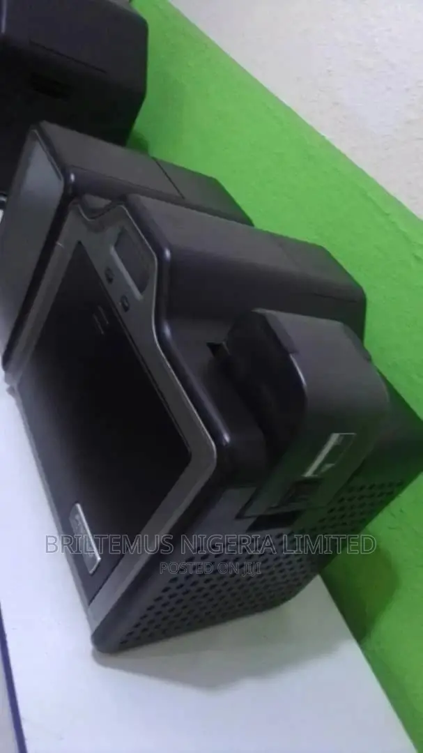 Uk-Used Fargo Hdp5000 Dual Sided Plastic Id Card Printer