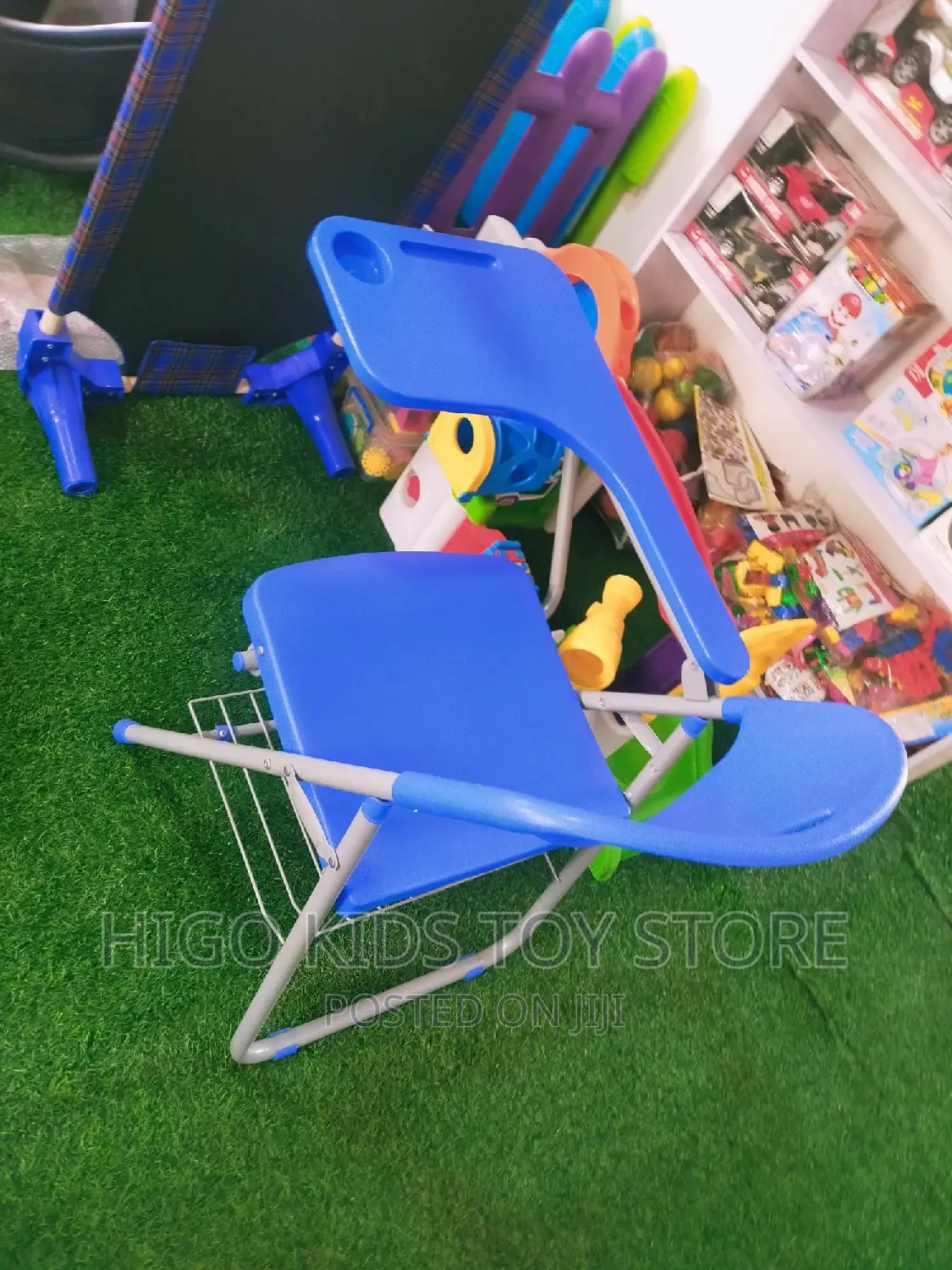 Foldable Chair With Writing Board