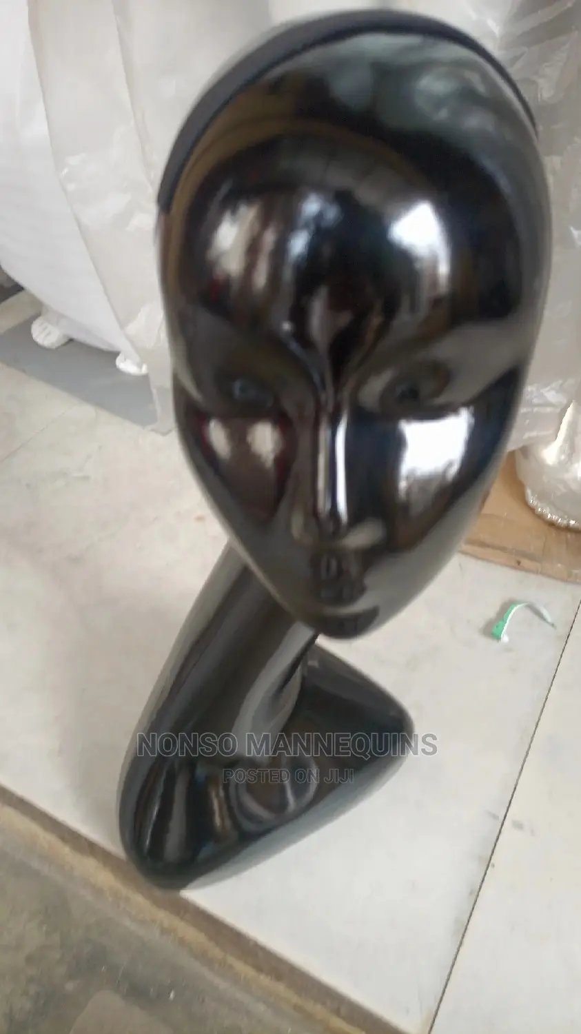 Long Neck Glossy Black And White Hats Mannequin Head
