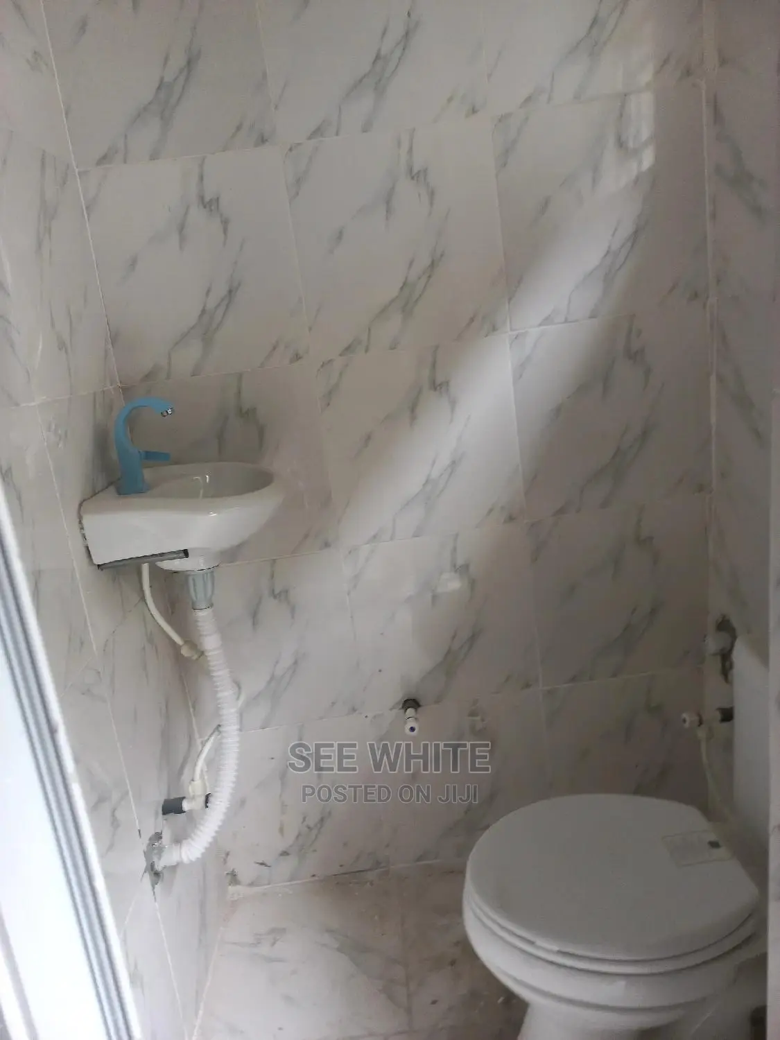 Furnished 2bdrm Room & Parlour in Satellite Town for rent