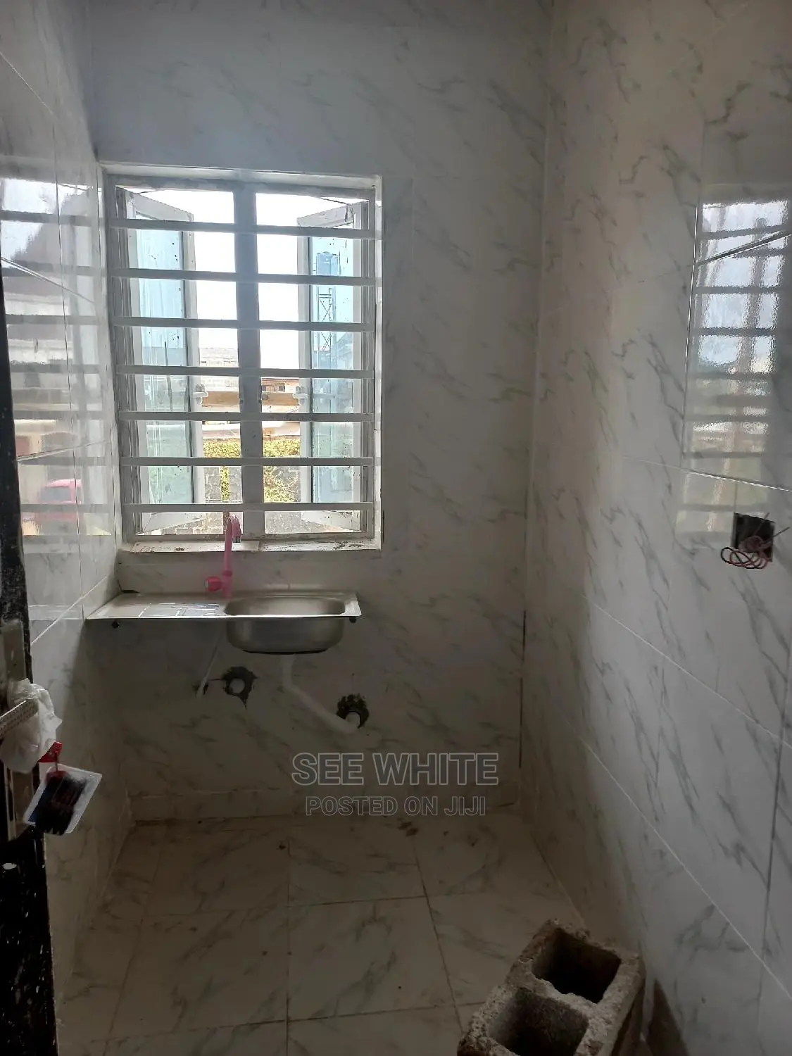 Furnished 2bdrm Room & Parlour in Satellite Town for rent