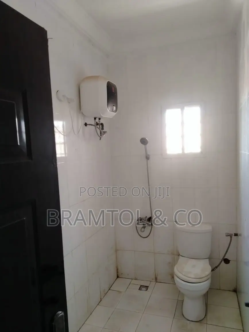 4bdrm Duplex in Lugbe District for rent
