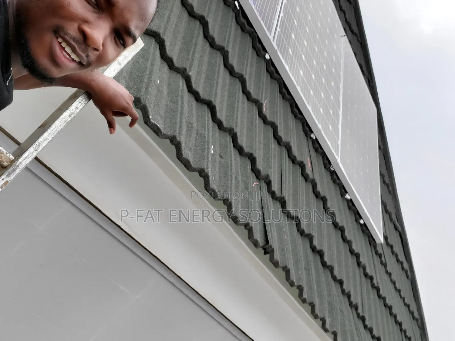 2.5kva Inverter, 2batteries and 6panels