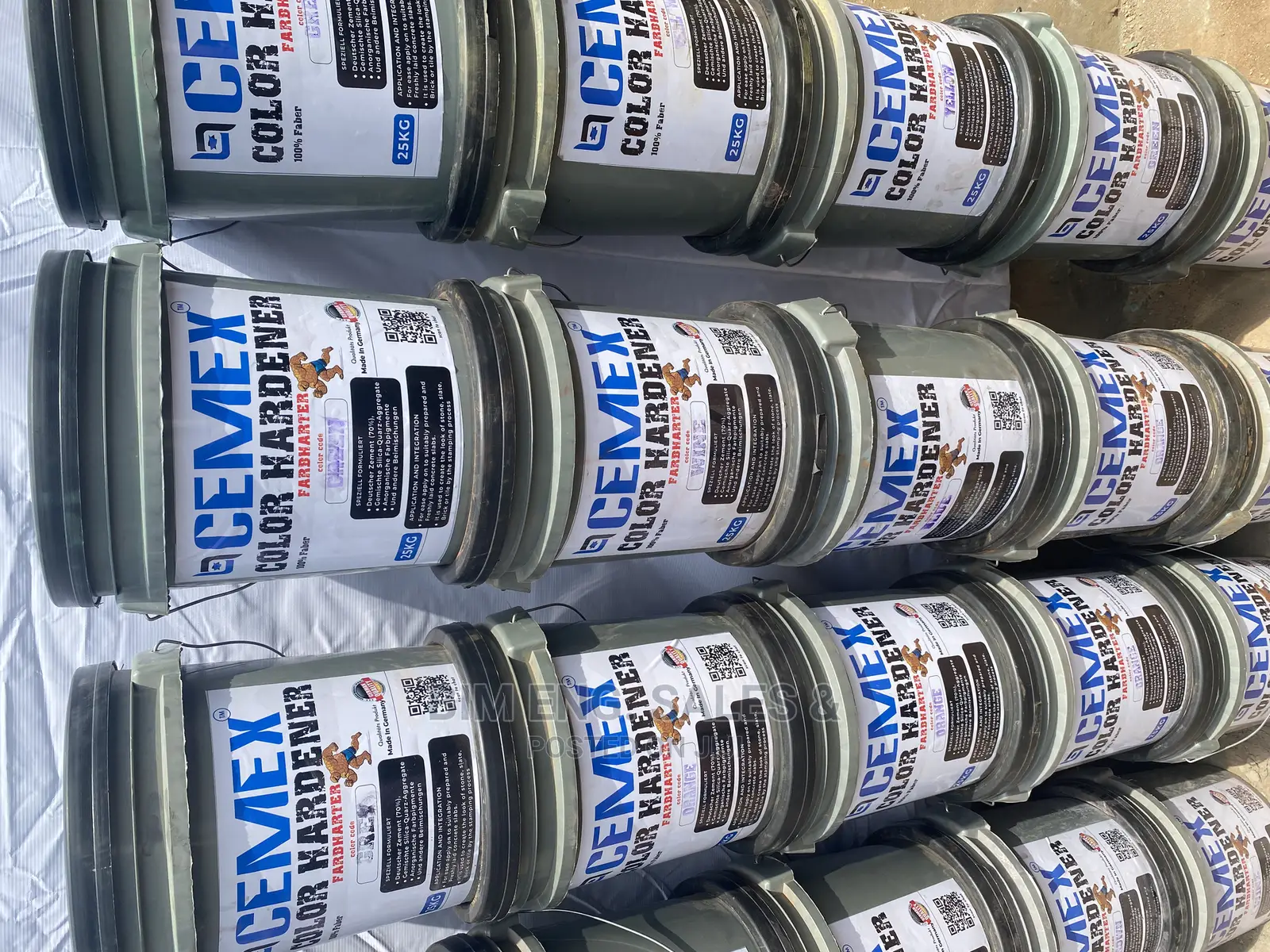 Color Cement CEMEX Colored Flooring Hardener