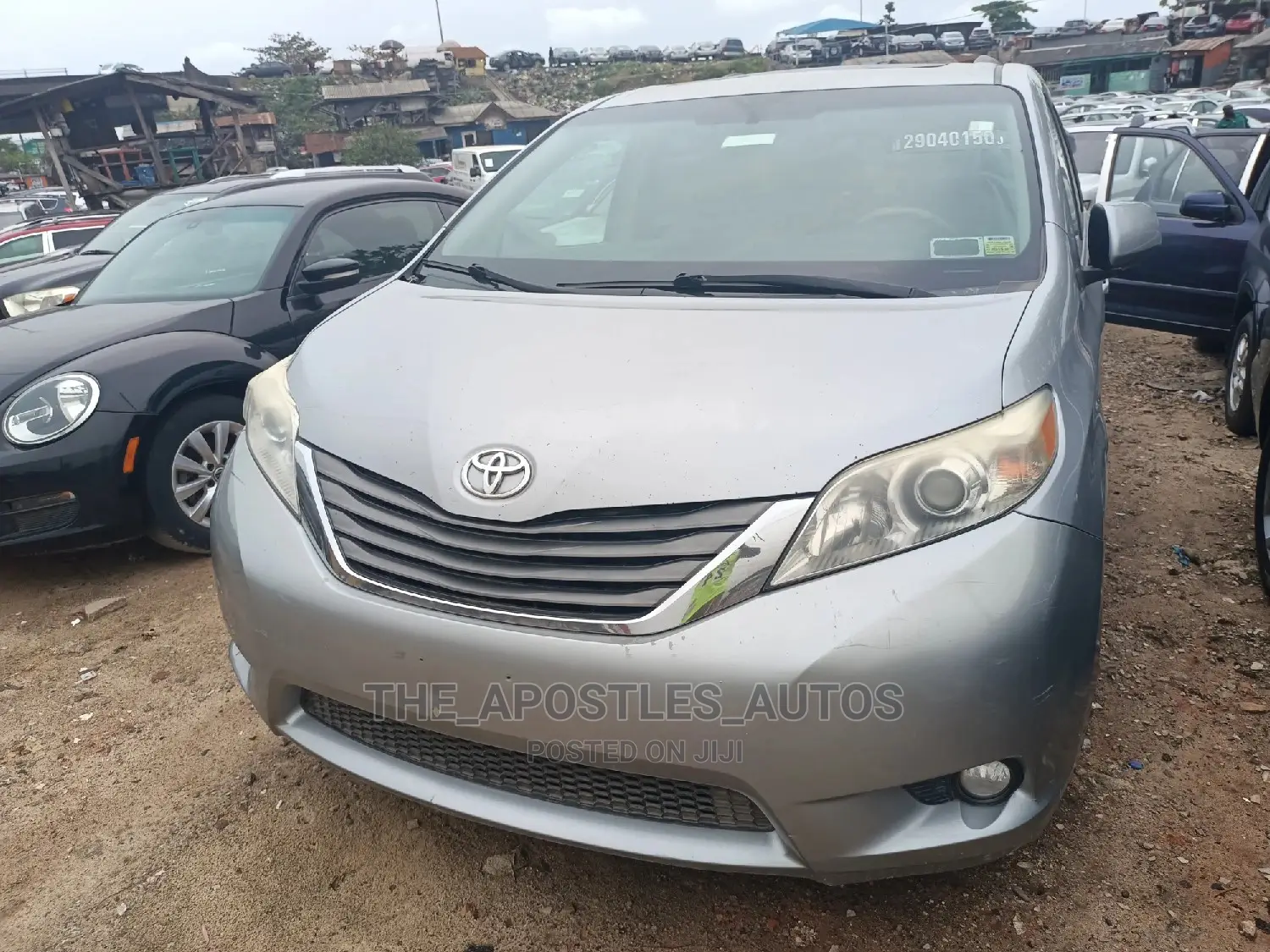 Toyota Sienna XLE 7 Passenger Mobility 2011 Silver