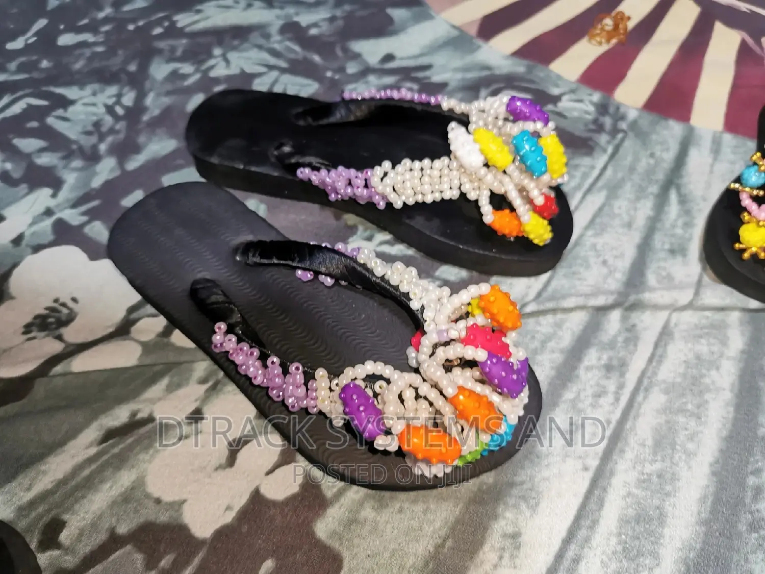 Hand Beaded Dunlop Slippers