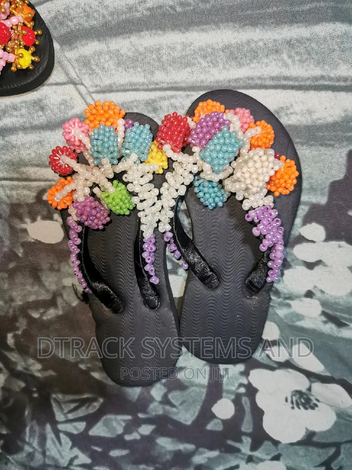 Hand Beaded Dunlop Slippers