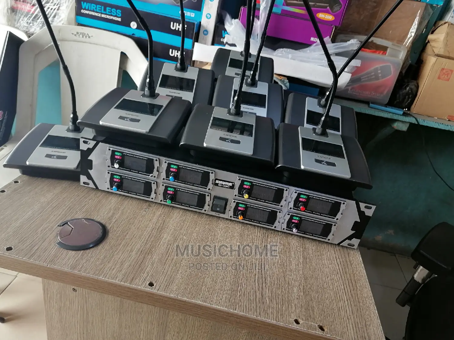 Shure 8in1 Gooseneck Digital Conference Wireless Microphone