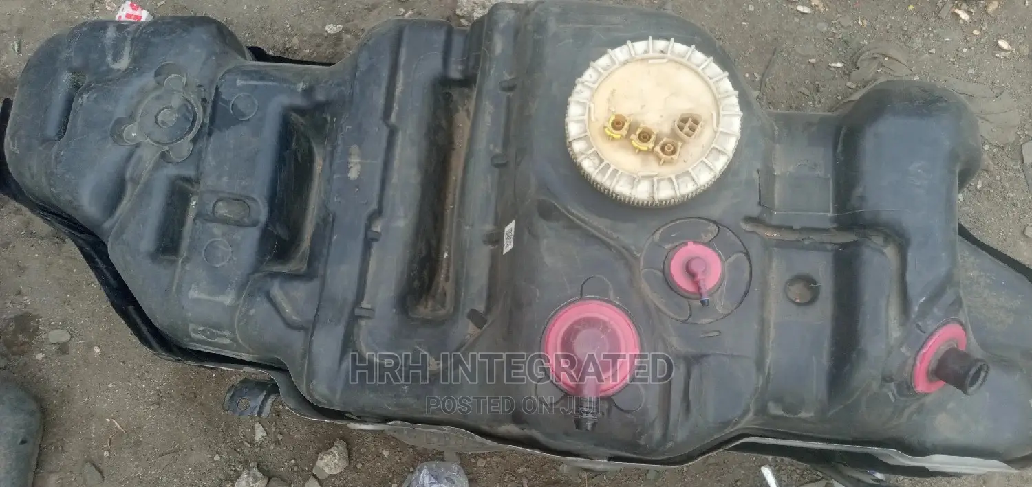 2020 Toyota Prado Fuel Tank With Fuel Pump