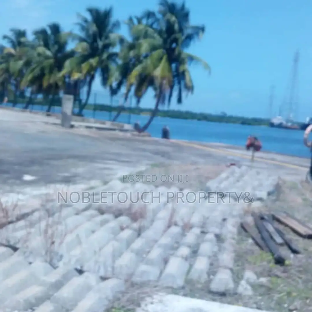 Jetty for Sale at Apapa Well Closeable
