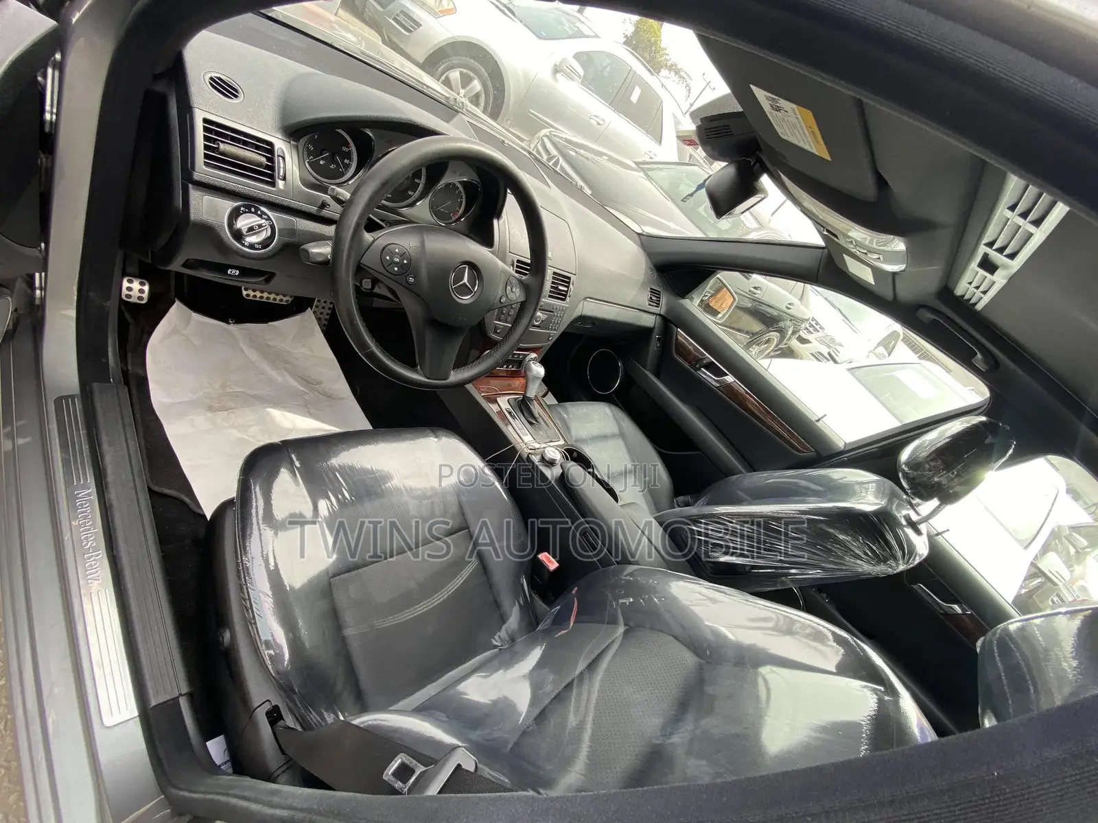 Mercedes-Benz C300 2010 Gray