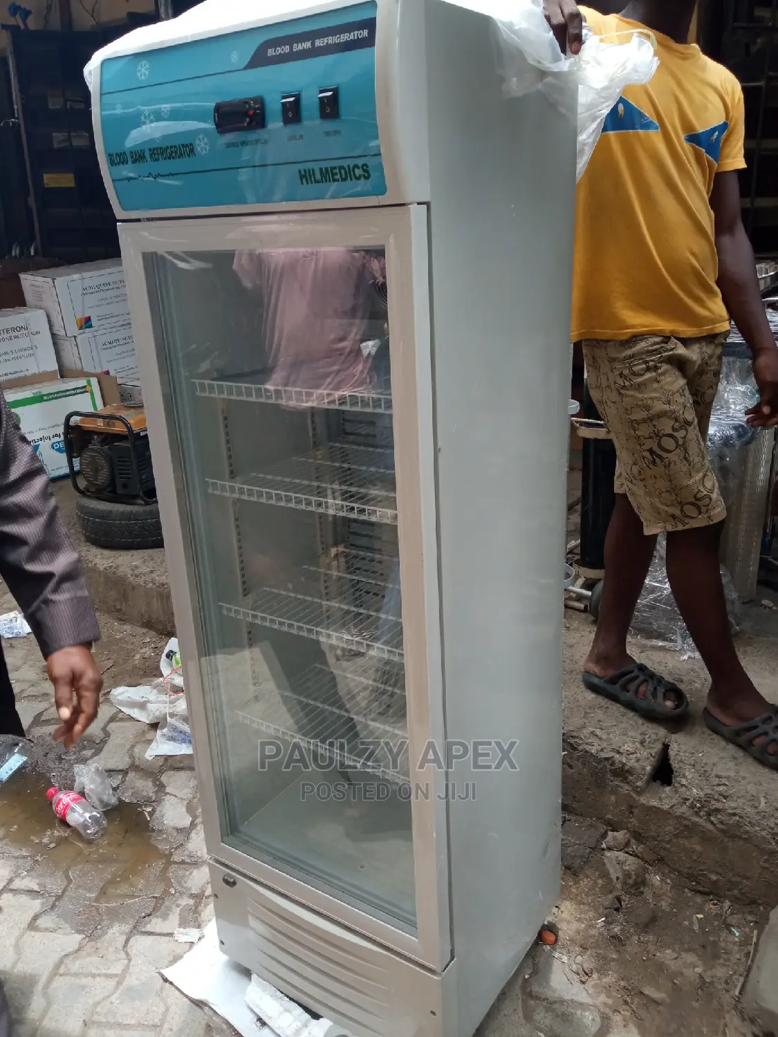 Blood Bank Refrigerator (200 Bags)