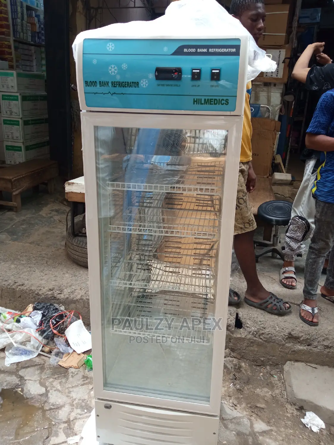 Blood Bank Refrigerator (200 Bags)