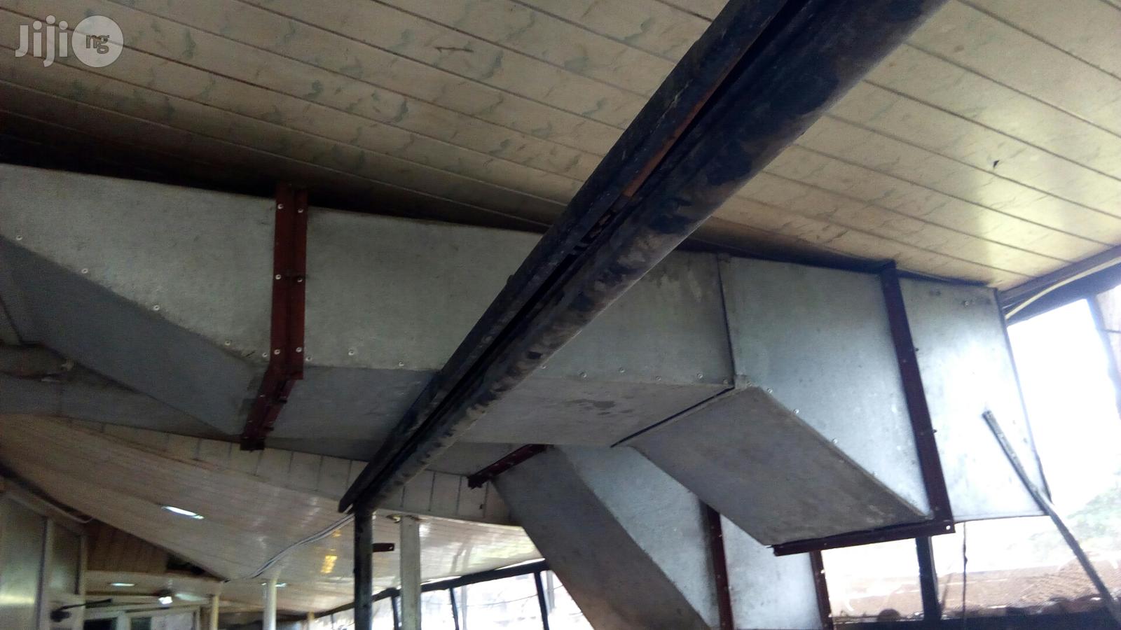 Heat Extractor Fans, Fumes Exhaust Hoods/Ventilation Ducts