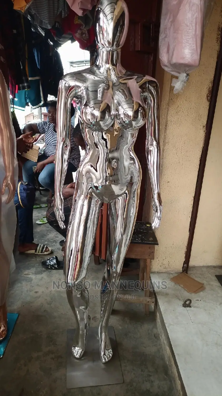 Silver Chrome Busty Size 12 Faceless Mannequin