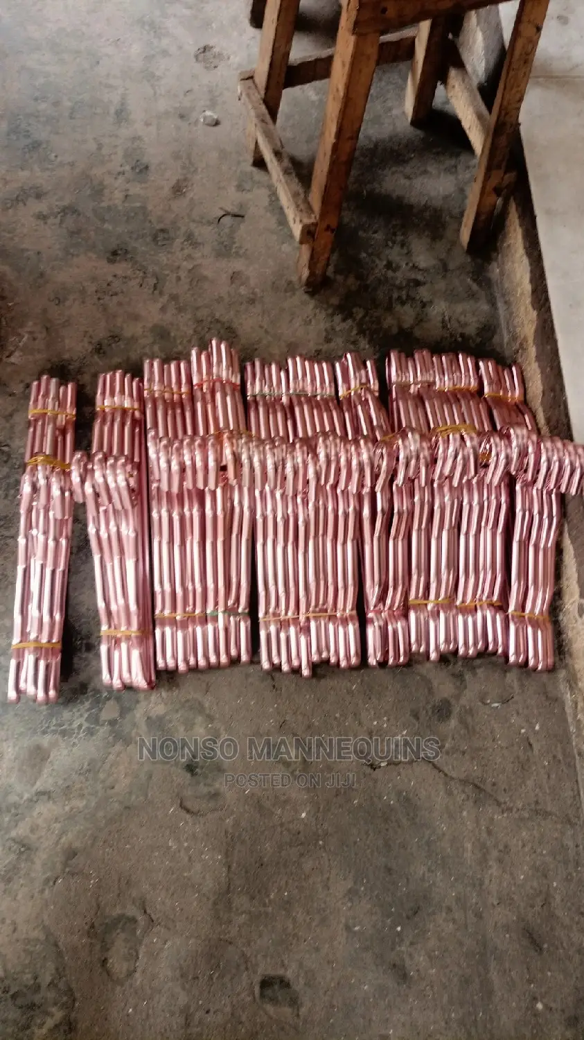 10 Pieces Imported Rose Gold Luxury Aluminum Hangers