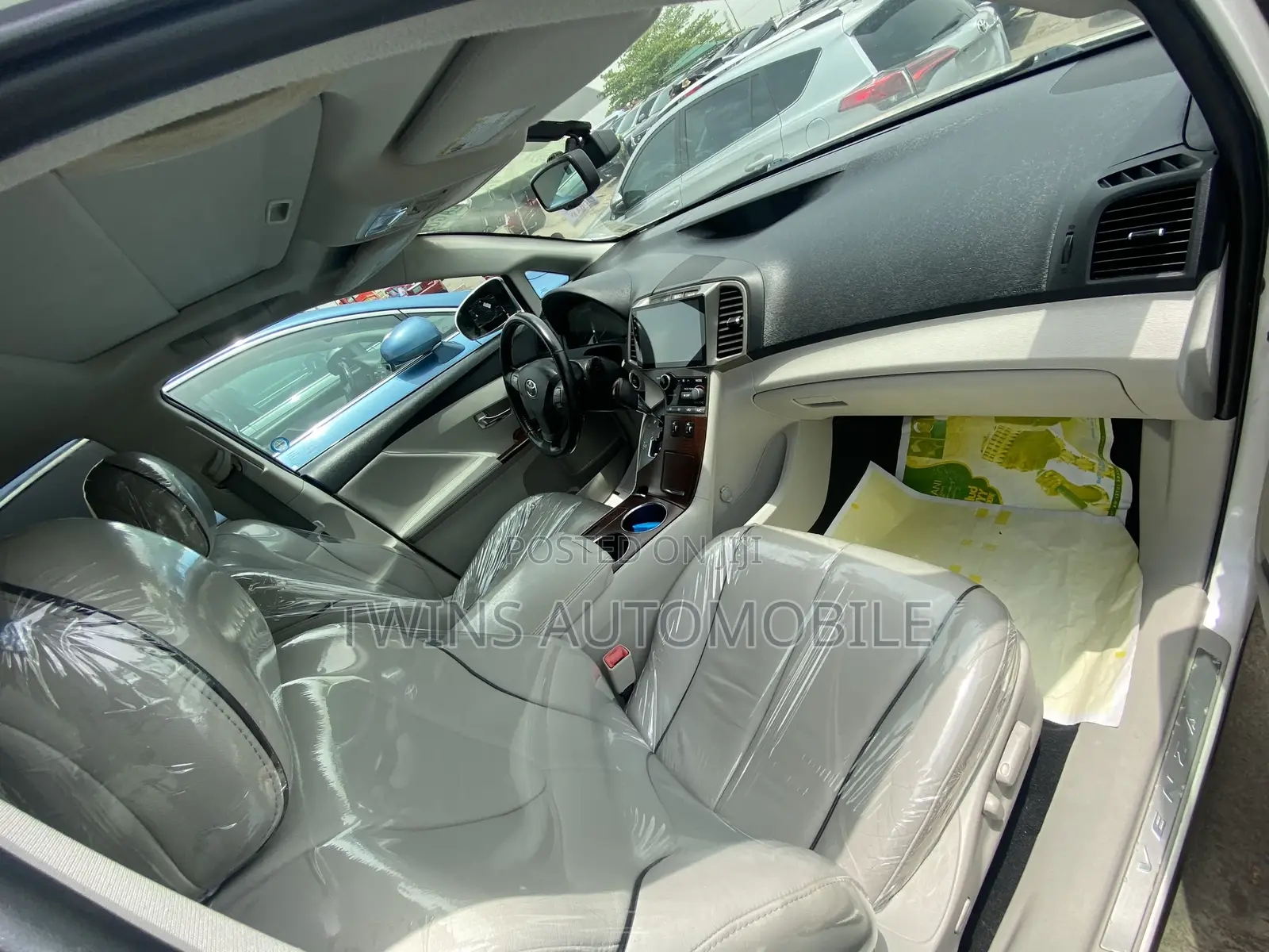 Toyota Venza 2012 White