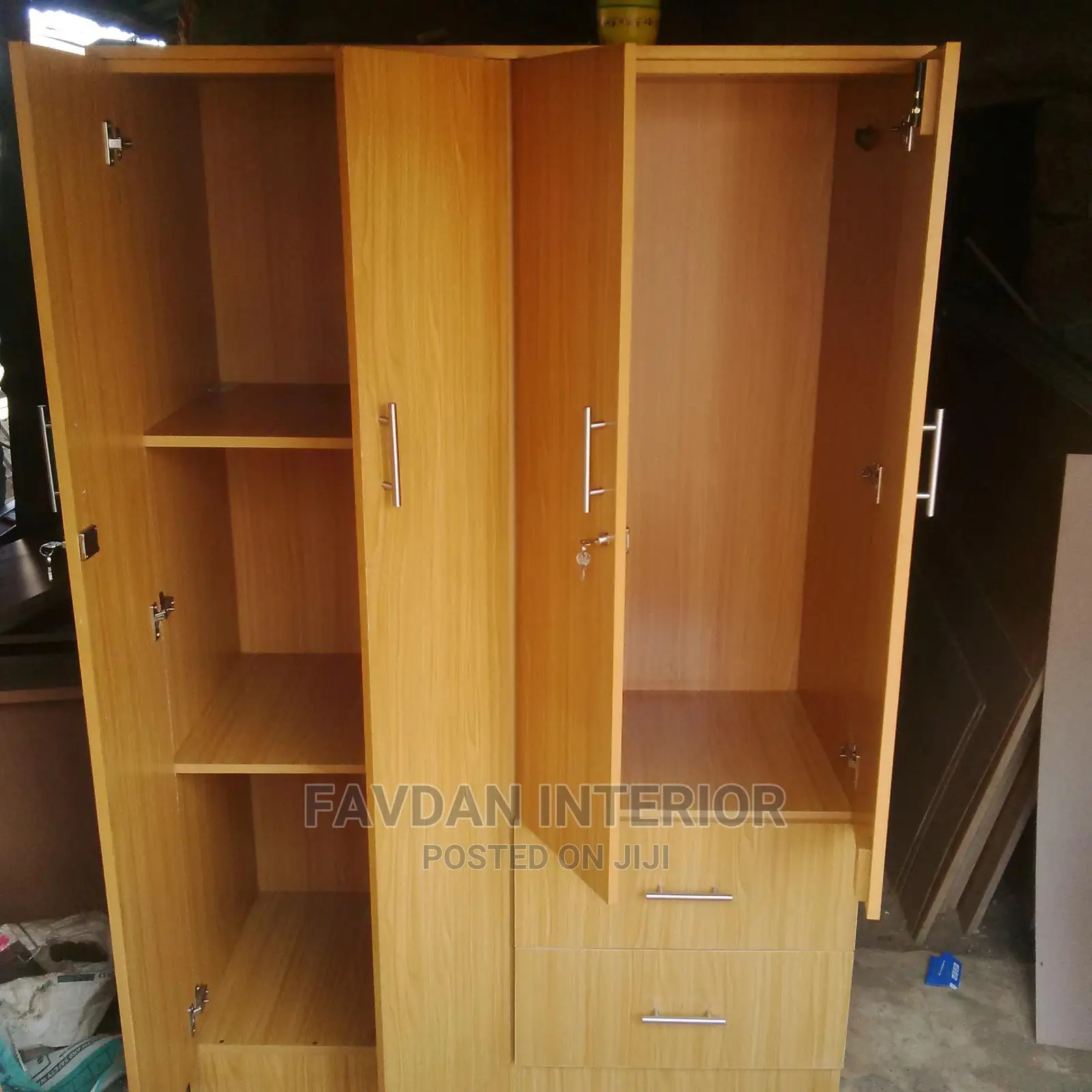 6ft by 4ft Quality Wardrobe