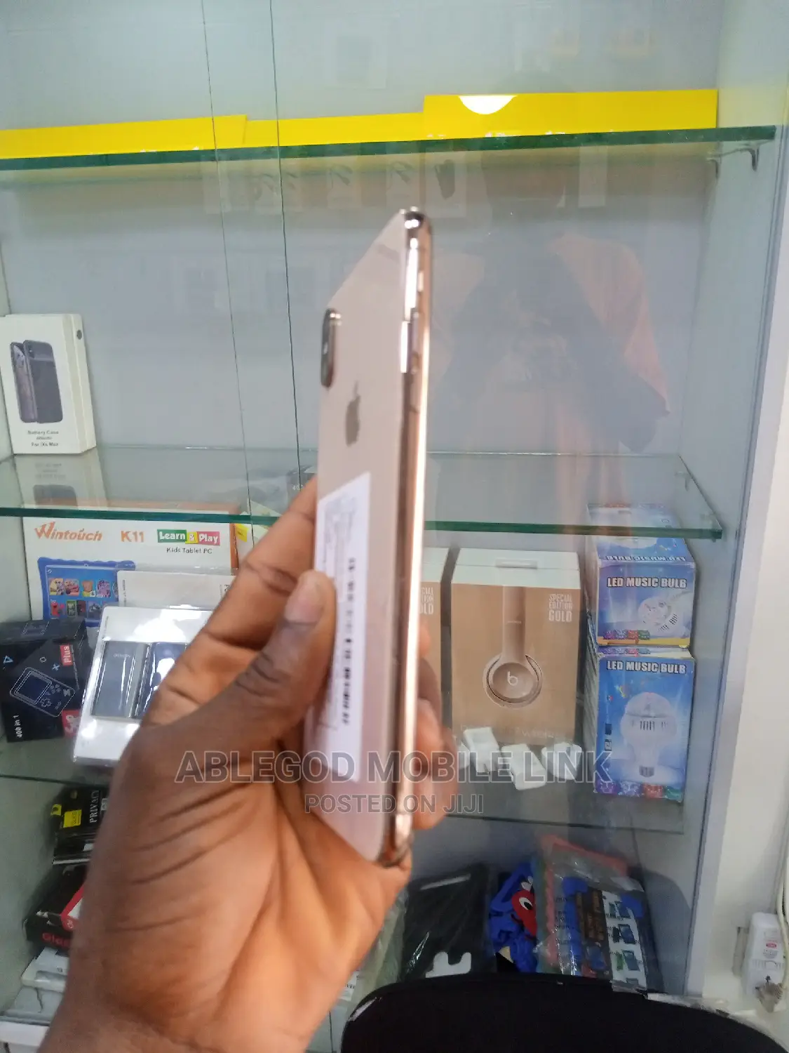 Apple iPhone XS Max 64 GB Gold