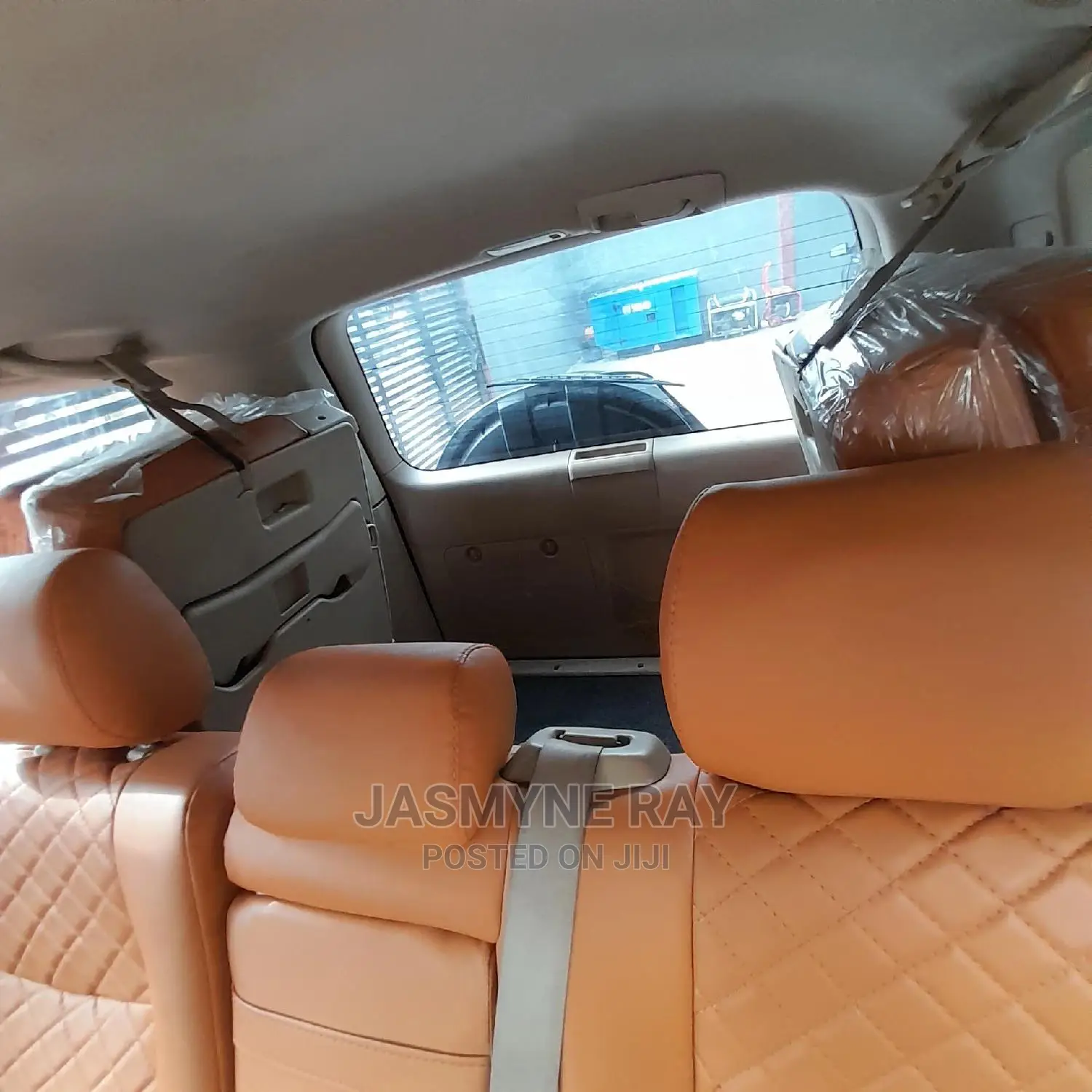 Luxurious Car Hire Service