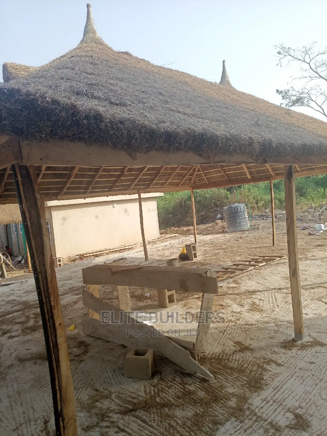 New Design Bush Bar Gazebo Hut