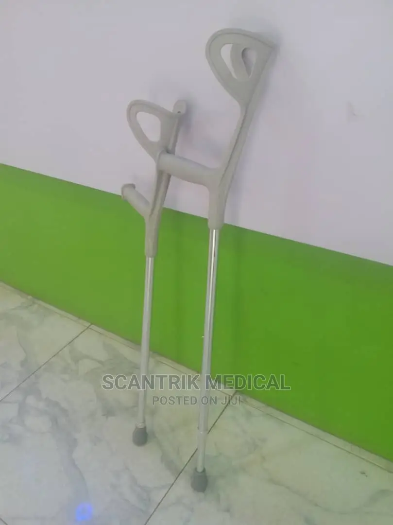 Standard Hospital Forearm Crutches