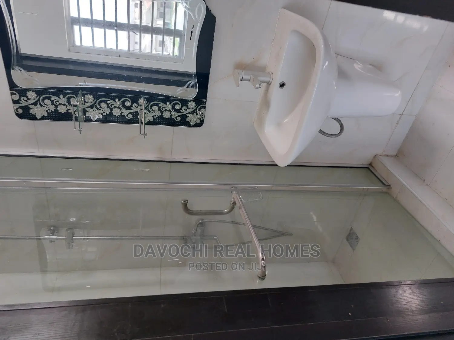 4bdrm Duplex in Lekky Country, Lekki Phase 2 for sale