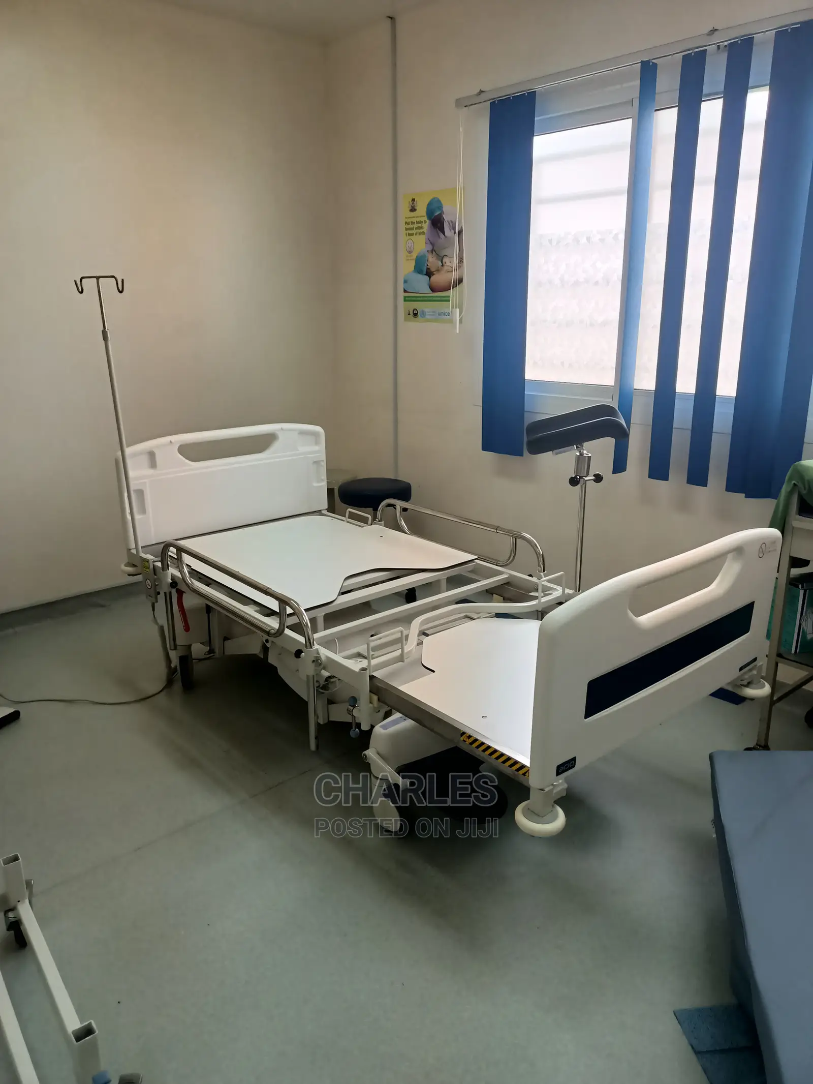 Arjo Electric Delivery Bed