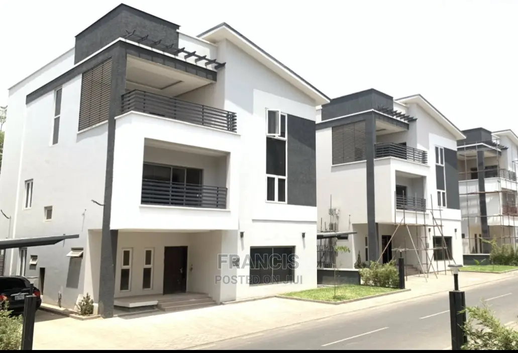5bdrm Duplex in Jabi for sale