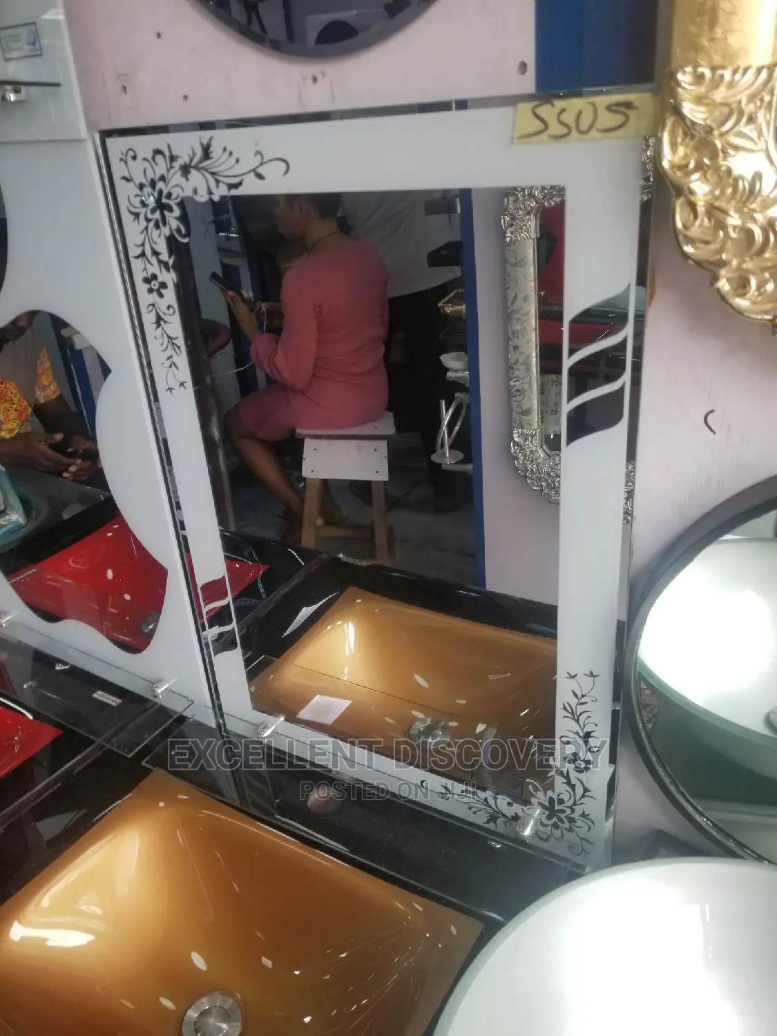 5505 Mirror for Rooms