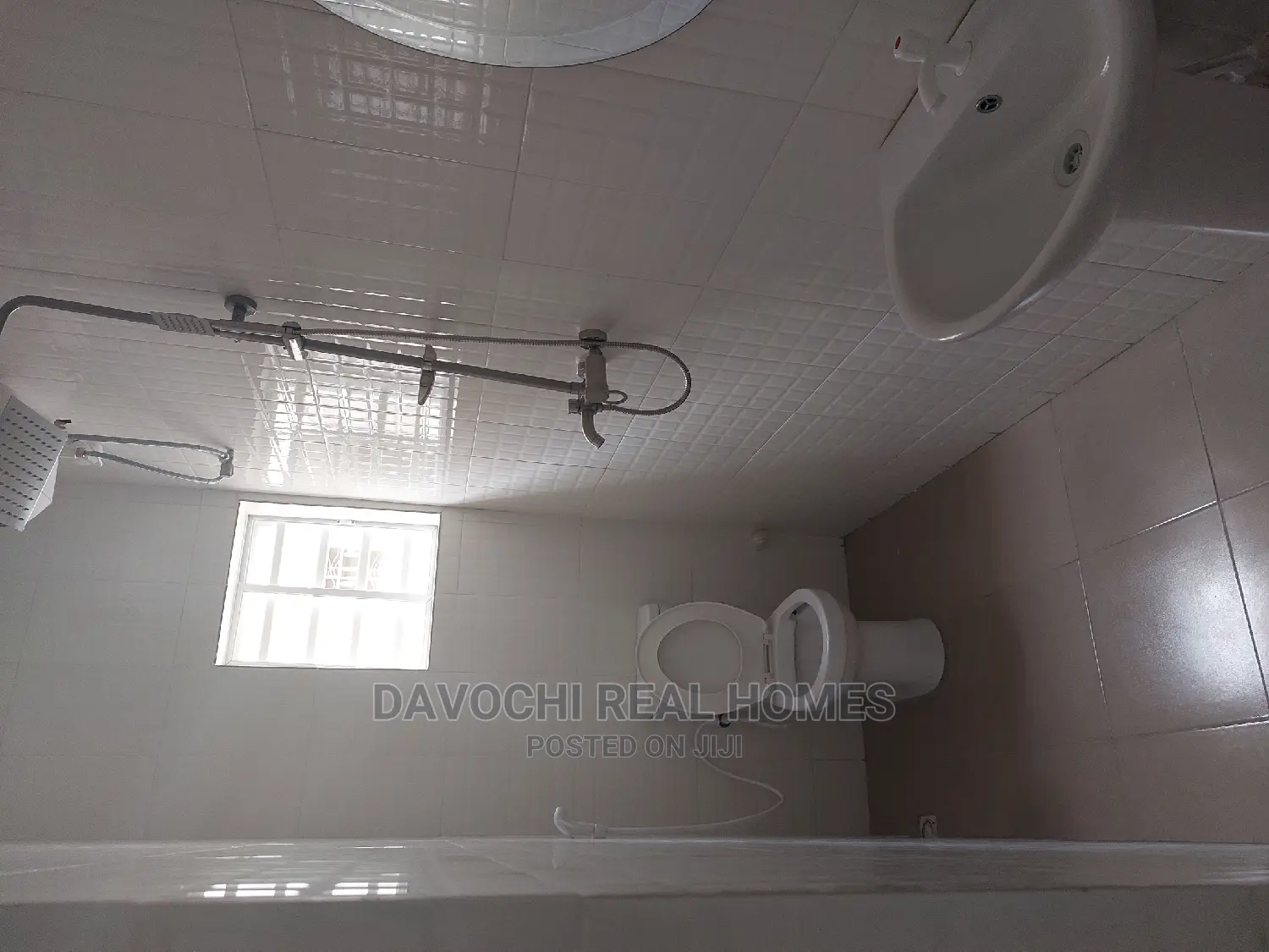 2bdrm Block of Flats in Immediately Lagos, Lekki Phase 2 for rent