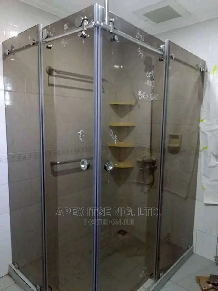 Double Sliding Shower Cubicle