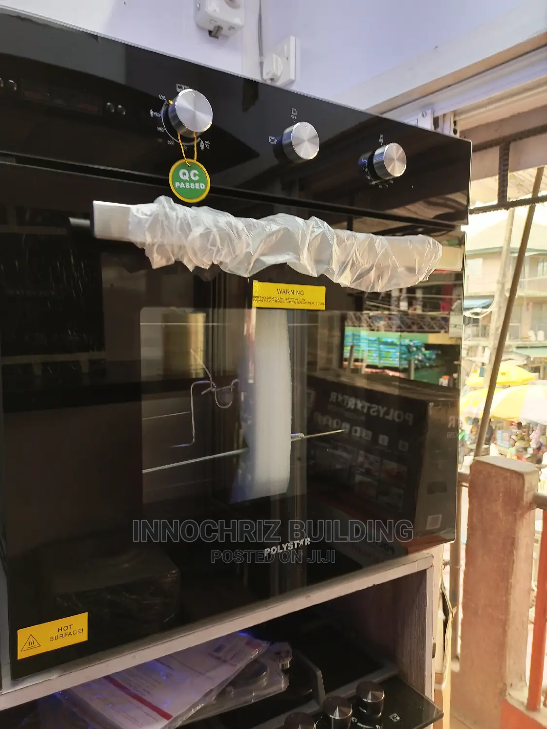 Gas and Electric in-Built Oven