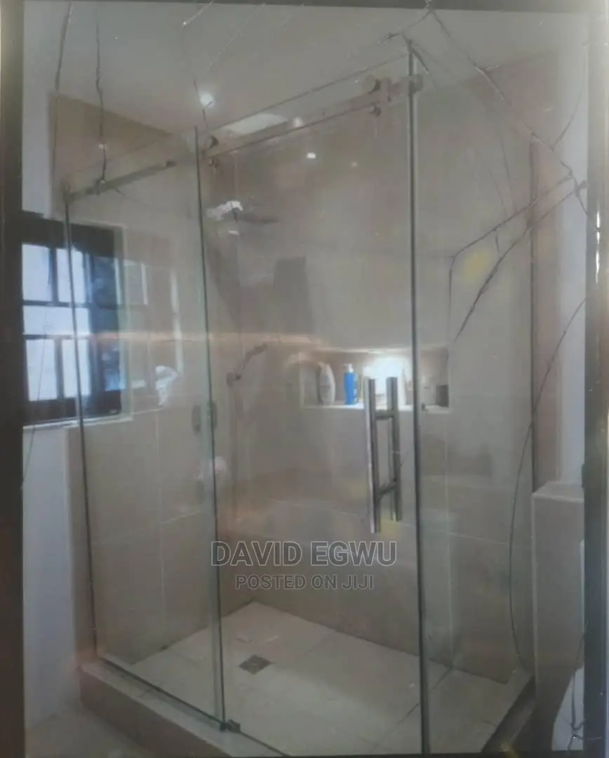 Shower Cubicle With Glass