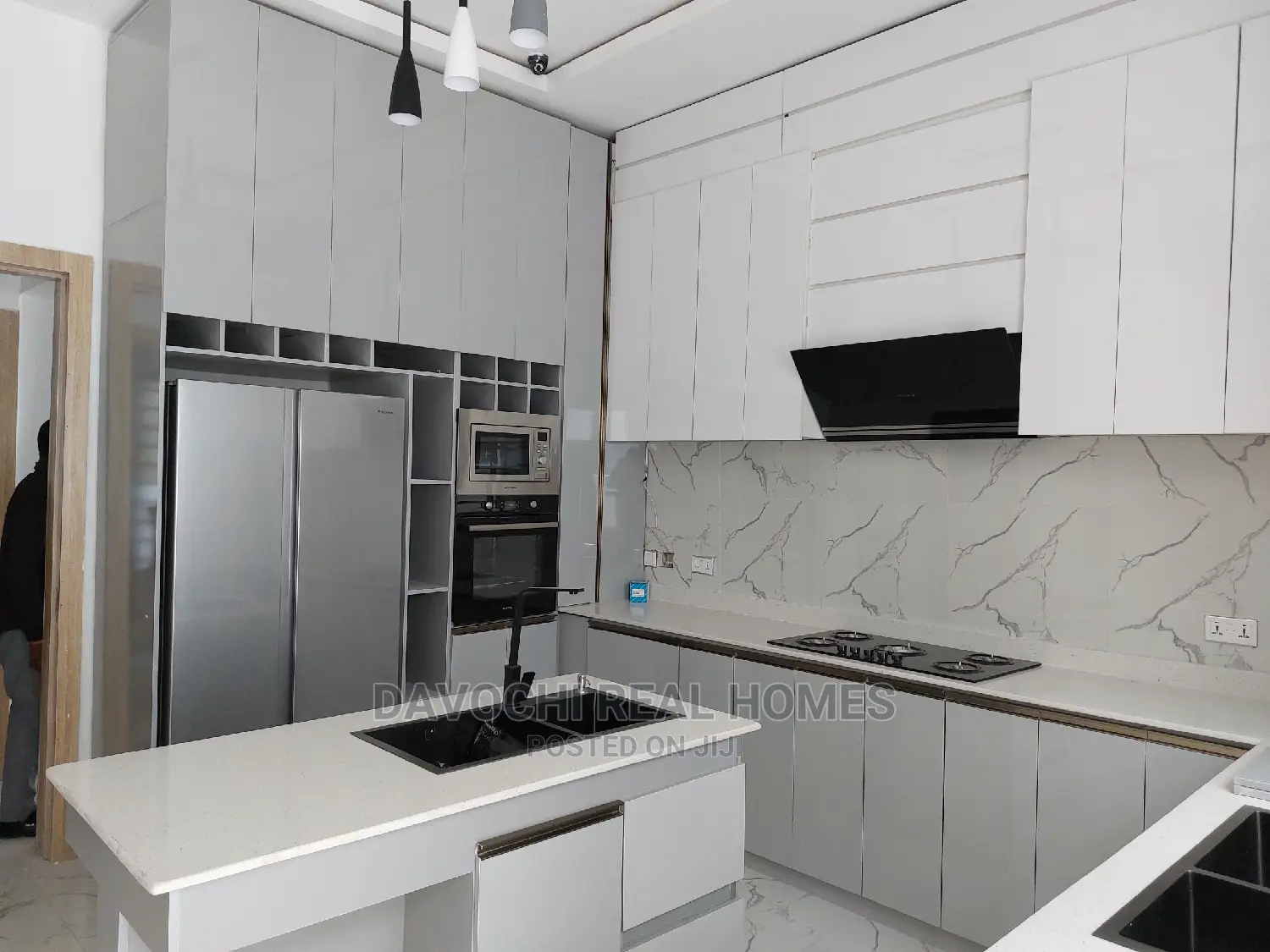 4bdrm Duplex in By Chevron Second, Lekki Phase 2 for rent