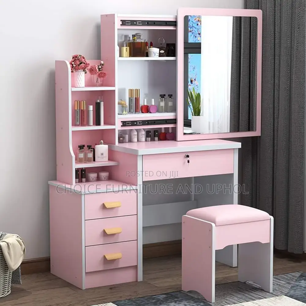 Make- Up Stations
