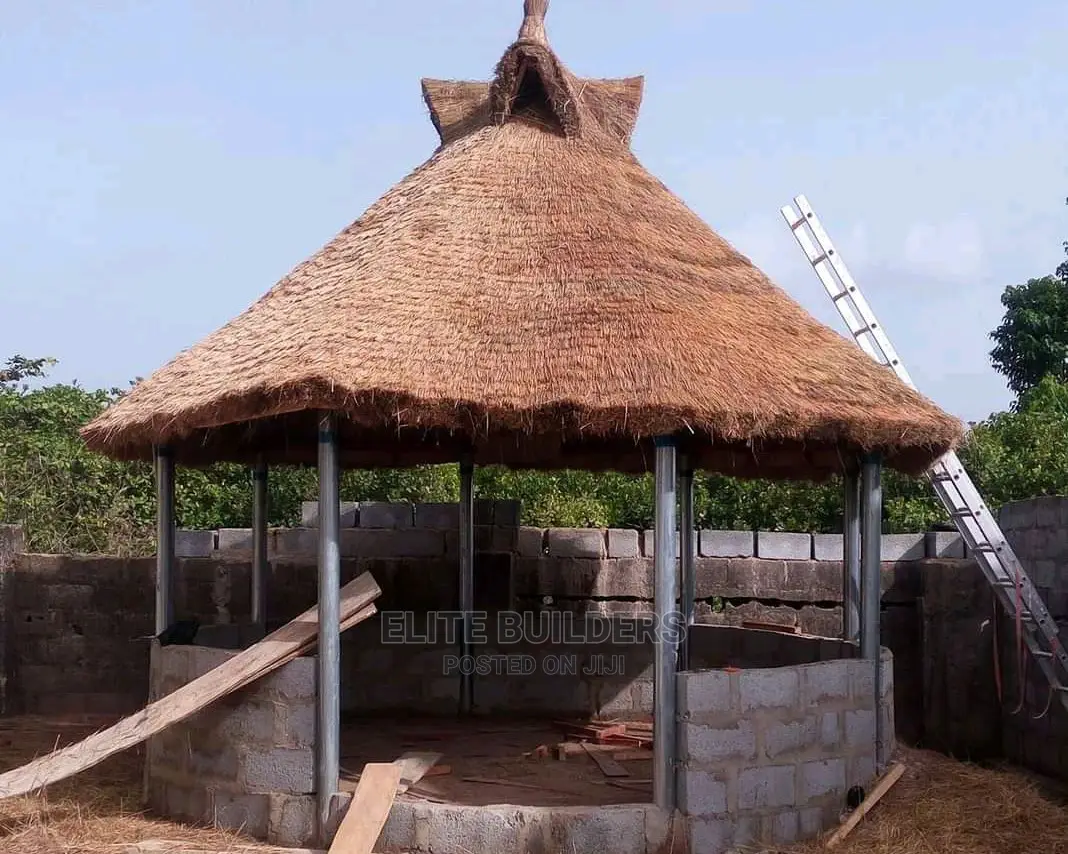 Round Summer Hut Bush Bar Gazebo