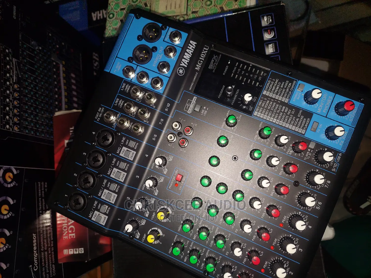 Yamaha MG10XU 10-Input Mixer