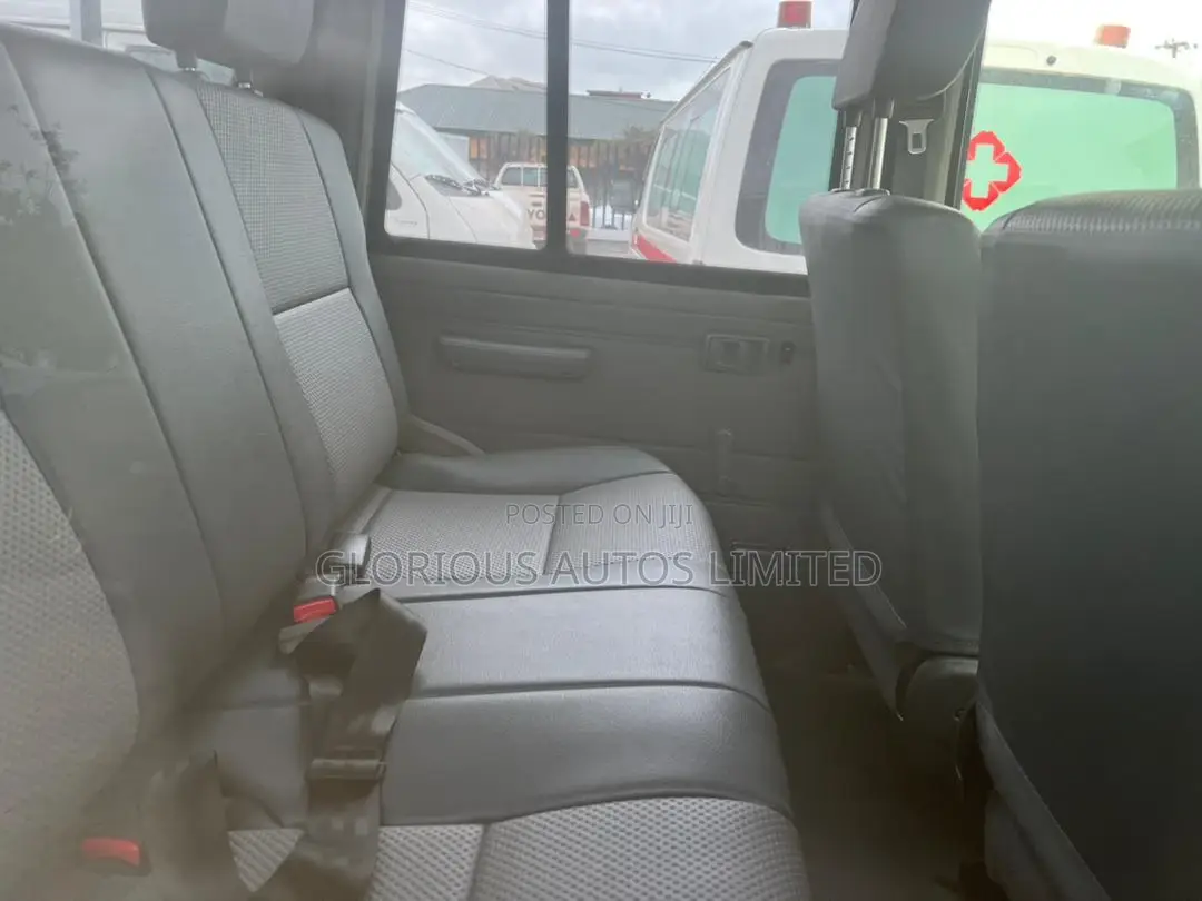 New Toyota Land Cruiser 2023 White