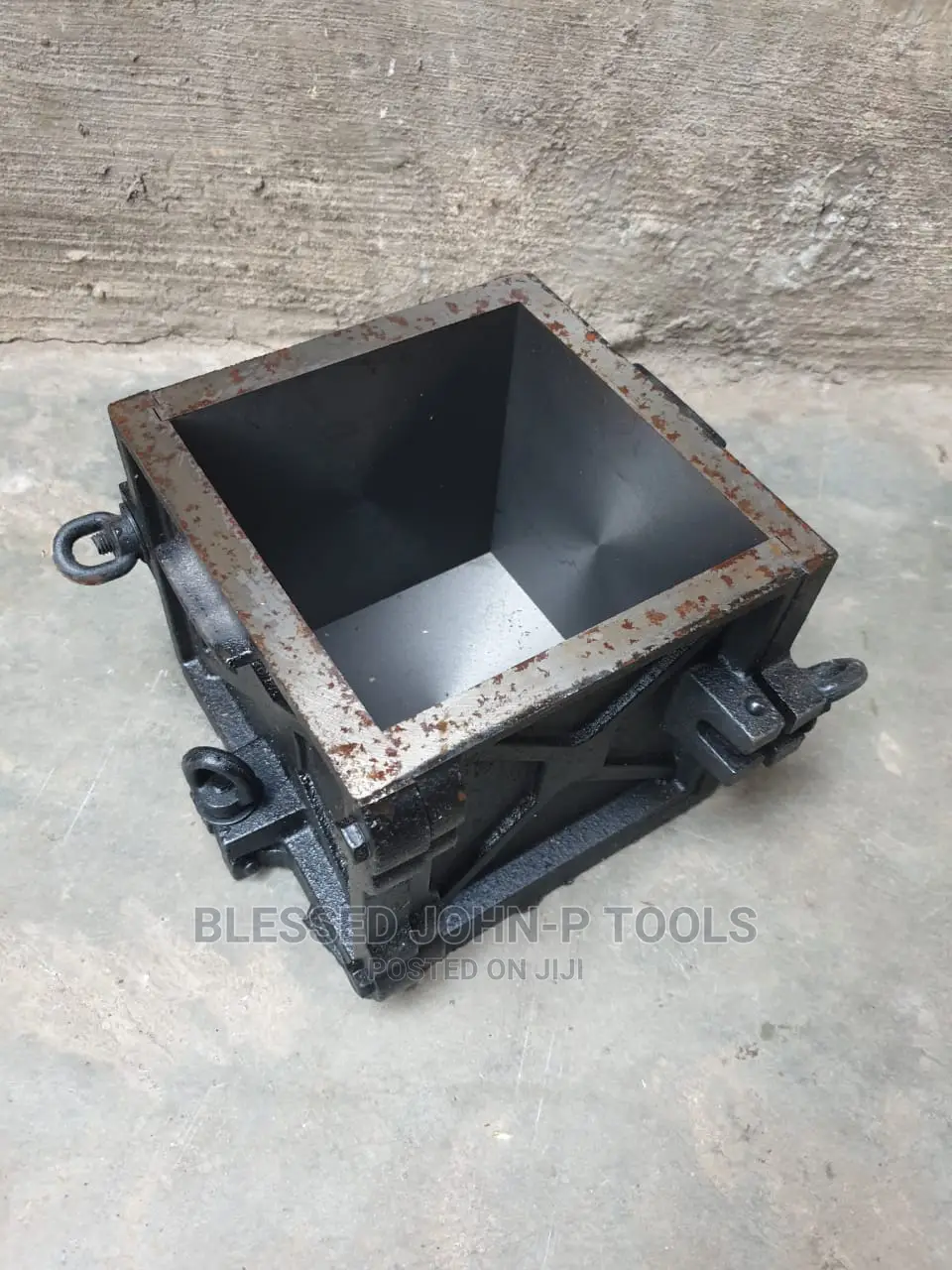 Cube Mould 150×150