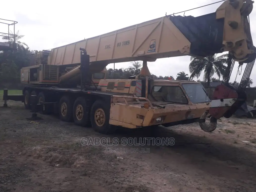 80 Tons Mobile Crane
