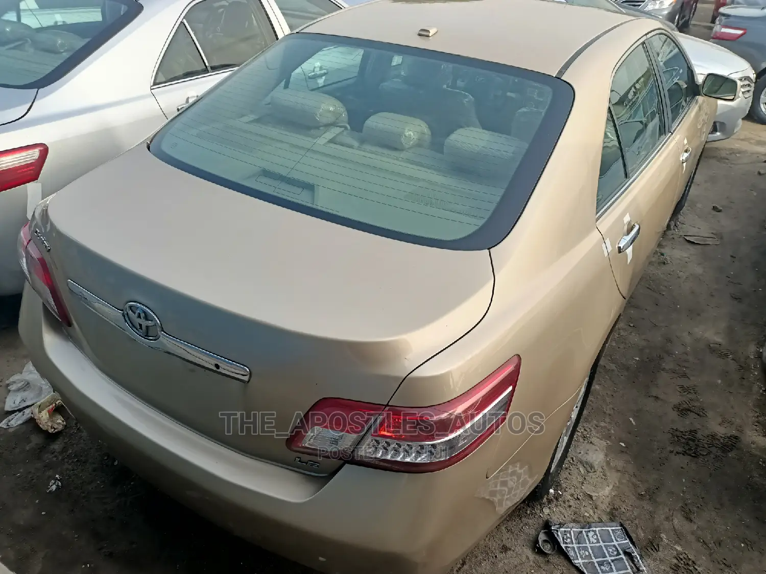 Toyota Camry 2011 Gold