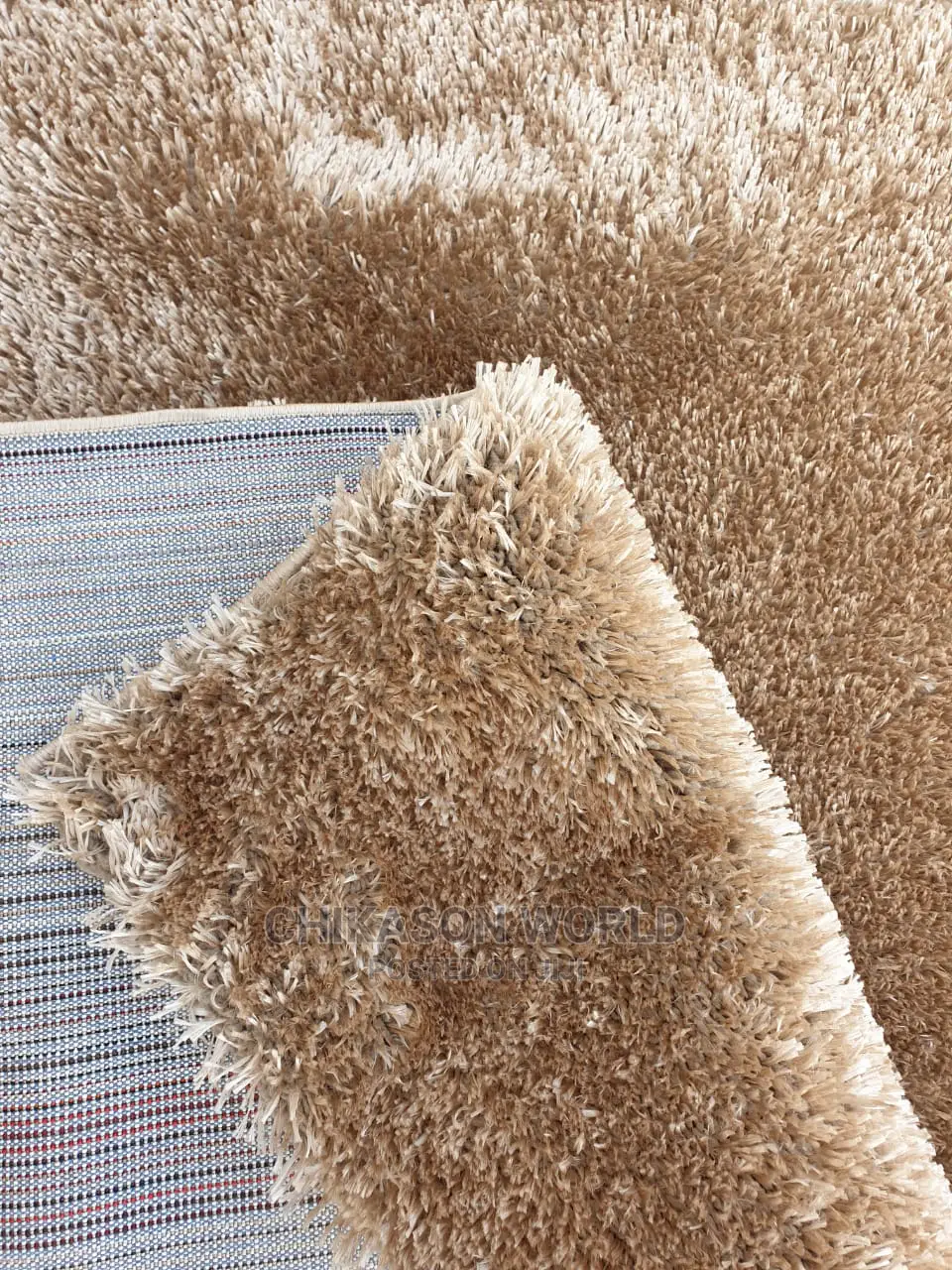 Luxury Living Room Designed Super Soft Royal Center Rug.