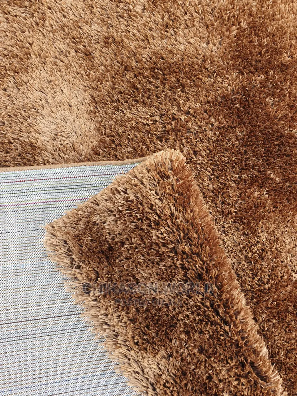 Luxury Living Room Designed Super Soft Royal Center Rug.
