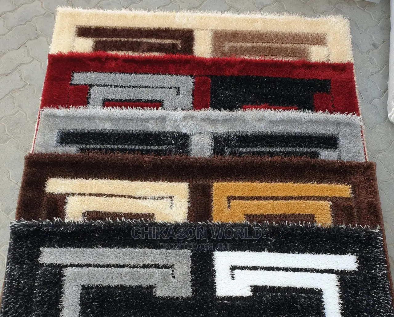 Luxury Living Room Designed Super Soft Royal Center Rug.