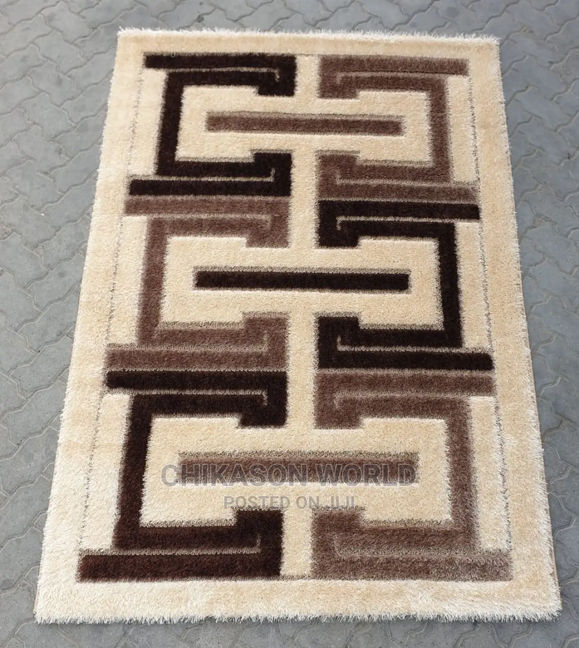 Luxury Living Room Designed Super Soft Royal Center Rug.